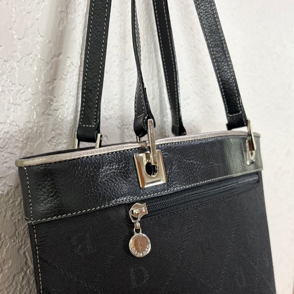 BO DEREK,Elegant Black Tote Bag - Picture 4 of 17